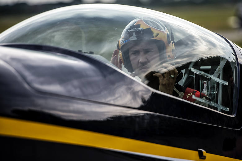 Jedyny Polak w Red Bull Air Race mieszka i trenuje w Katowicach [ZOBACZ FILMY I ZDJĘCIA]