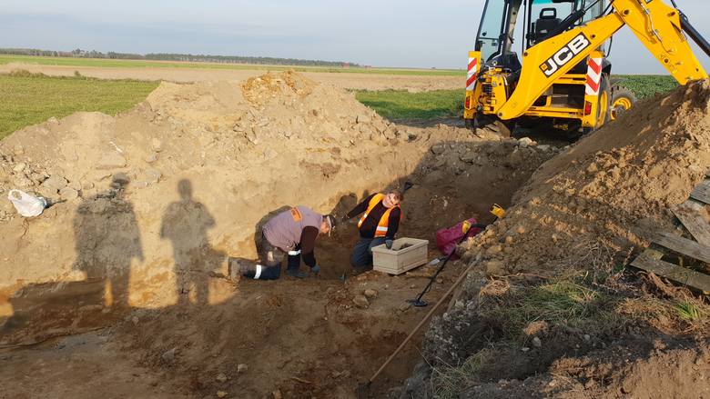 Zbadali szczątki 5 powstańców śląskich, którzy zginęli pod Górą św. Anny. Teraz nie można ich pochować
