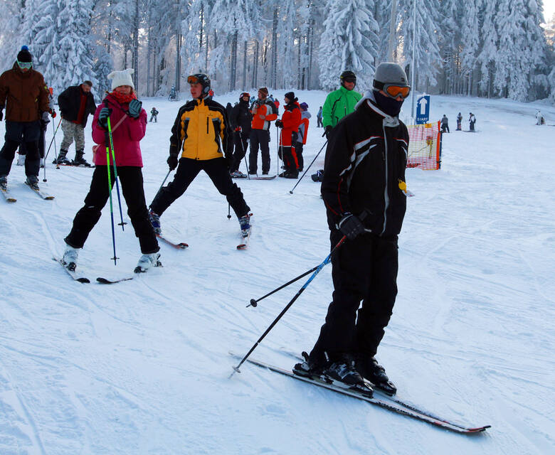 Grupa narciarzy