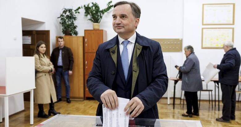 Minister sprawiedliwości, prokurator generalny Zbigniew Ziobro oddał głos w lokalu wyborczym w Rzeszowie.