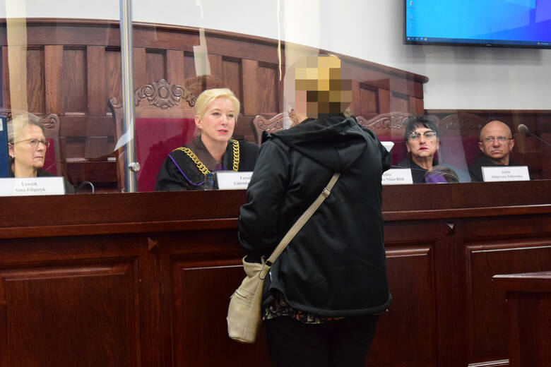 Kolejny dzień procesu przed Sądem Okręgowym w Słupsku w sprawie Leszka Ł., oskarżonego o zabójstwo kuzyna 240 ciosami nożem 
