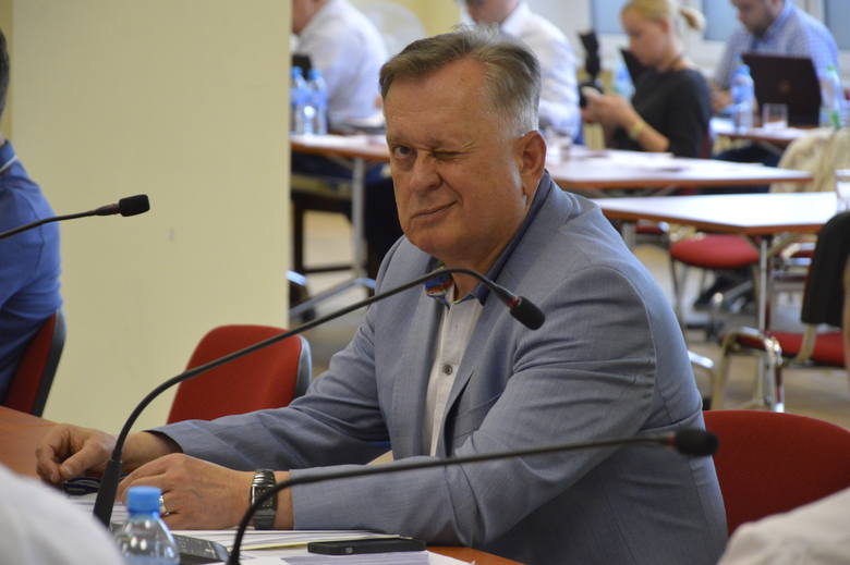 Najbogatszy gorzowski radny to Jerzy Synowiec. Jest znanym adwokatem i działaczem społecznym.