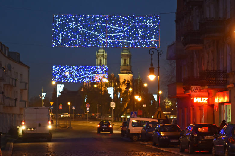 Poznań od kilku lat przed świętami mieni się feerią barw