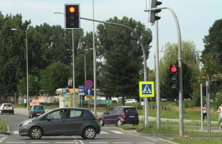Światła na skrzyżowaniu Żelaznej i Czarnowskiej w Kielcach już działają