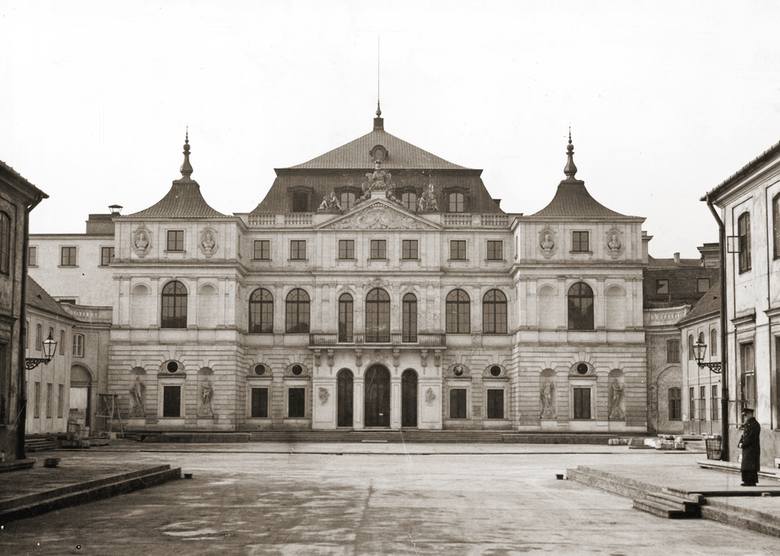Pałac Brühla w Warszawie