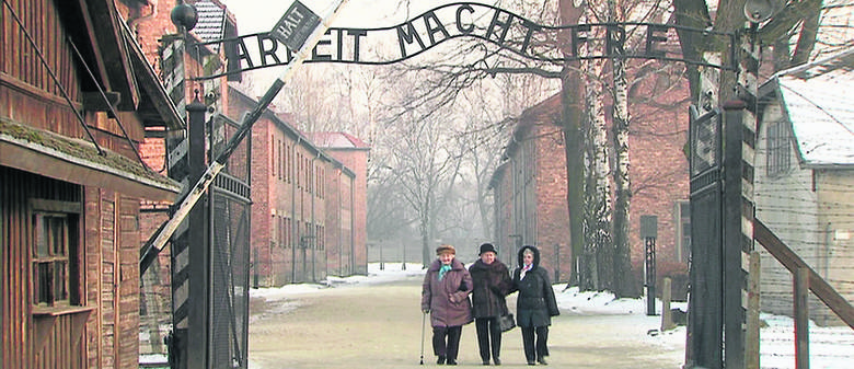 Kadr z filmu „Kinderlager Pogrzebin” Krzysztofa Korwin-Piotrowskiego o niemieckim obozie dla polskich dzieci