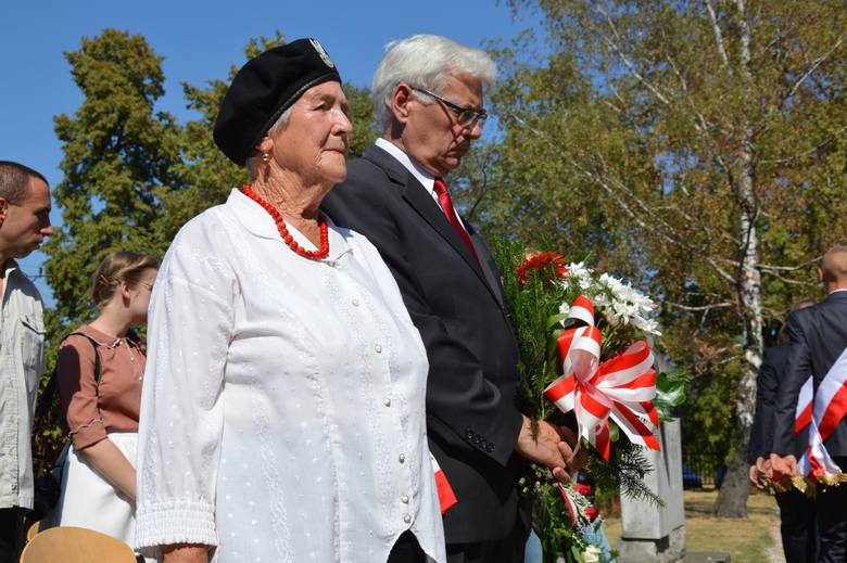 Obchody rocznicy wybuchu II wojny światowej w Łowiczu (Zdjęcia)