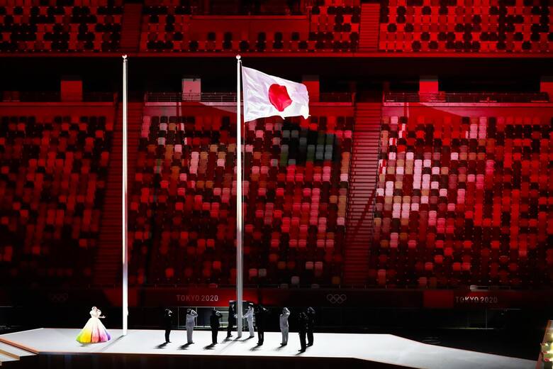 "Zjednoczenie przez emocje" - tak brzmi hasło przewodnie ceremonii otwarcia XXXII Letnich Igrzysk Olimpijskich w Tokio. Wydarzenie rozpoczęło się o godz. 20 czasu lokalnego, a o godz. 13 czasu polskiego. Jako 165. na stadionie w Tokio pojawiła się reprezentacja Polski. <strong>Zobacz zdjęcia!</strong><br /> 