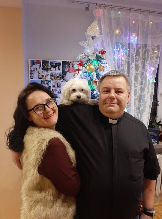 Ma szczęśliwą rodzinę... i jest księdzem. Ks. Tadeusz Budacz: "Kapłan musi być ludzki i miłosierny"