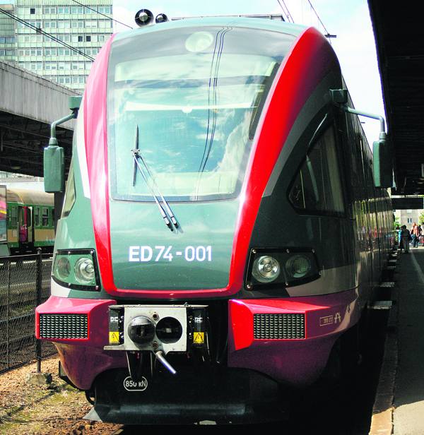 Składy ED74 niespełna trzy lata woziły pasażerów na trasie