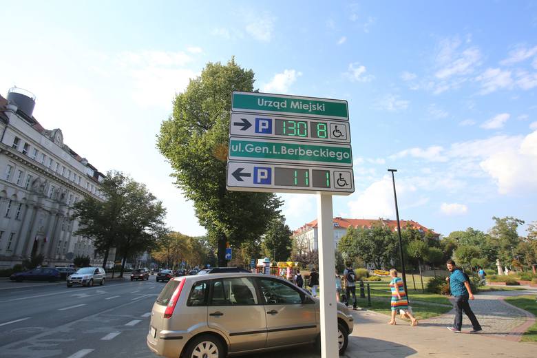 Wolne czy zajęte? Elektroniczne tablice wskazują miejsca parkingowe w Gliwicach