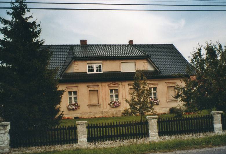 Rodzinny dom Victora Kaluzy w Łowkowicach.