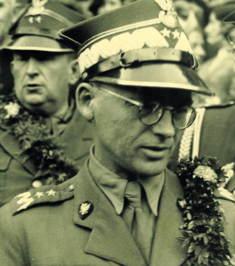 Generał Aleksander Zawadzki, od stycznia do marca 1945 pełnomocnik rządu, a następnie, do 1948 roku roku wojewoda śląski
