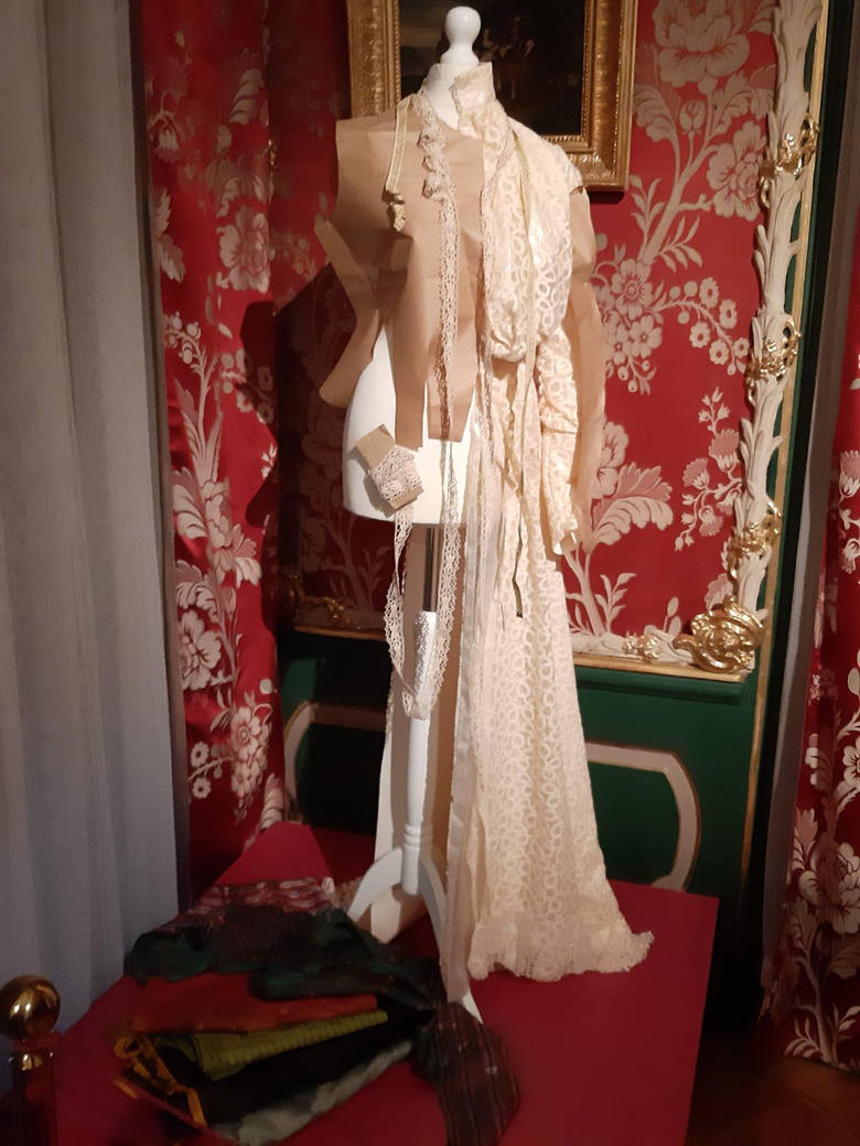 W nieborowskim muzeum można zobaczyć suknie ostatniej księżnej Anny Radziwiłłowej [ZDJĘCIA]