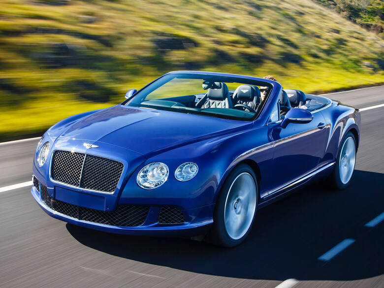 Bentley Continental GT speed convertibleMoc: 642 KMPrzyspieszenie 0-100 km/h: 4,3 sPrędkość maksymalna: 328 km/hFot. Bentley