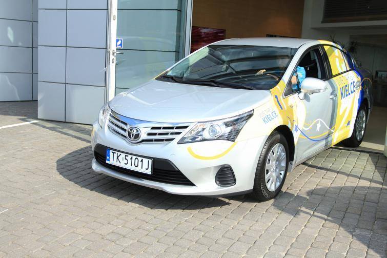 Zawodnicy Vive Targi Kielce odebrali nowe samochody (foto, film)