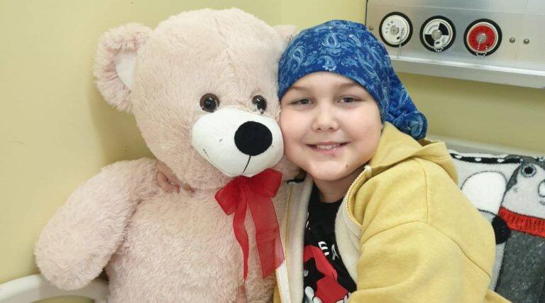 Zaczęło się od sporadycznych gorączek. Kiedy wydawało się, że 12-letni Radek Toborek z Jędrzejowa pokonał raka, choroba znów zaatakowała