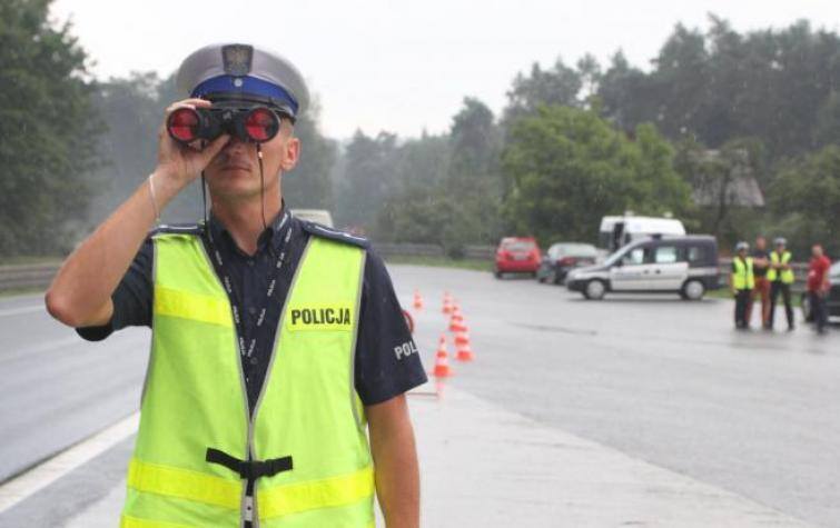 Podczas jednej kontroli drogowej policjanci mogą nałożyć maksymalnie 1000 zł mandatu