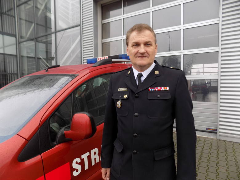 Starszy kapitan Marek Ławrecki, dowódca komendy powiatowej PSP w Żaganiu.