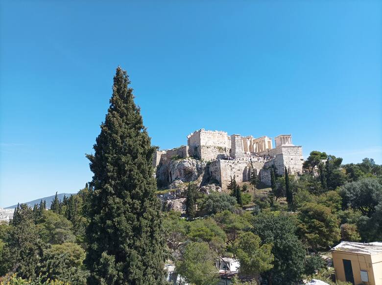 Widok na Akropol z Areopagu