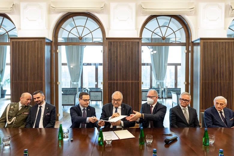 22 grudnia władze Politechniki Wrocławskiej podpisały porozumienie z Urzędem Marszałkowskim.