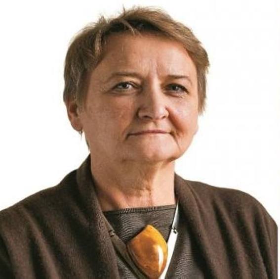 Ewa Lech podsekretarzem stanu MRiRW została w listopadzie 2015 roku. Wcześniej pracowała m.in. jako wojewódzki inspektor weterynarii w Wojewódzkim Inspektoracie