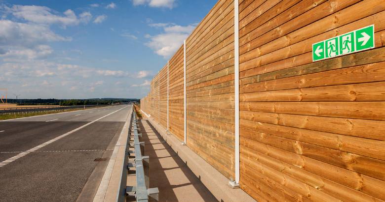 Nowa A1 Pyrzowice - Częstochowa jest najładniejszą autostradą w regionie. Drewniane ekrany, wielkie MOP-y, betonowa nawierzchnia