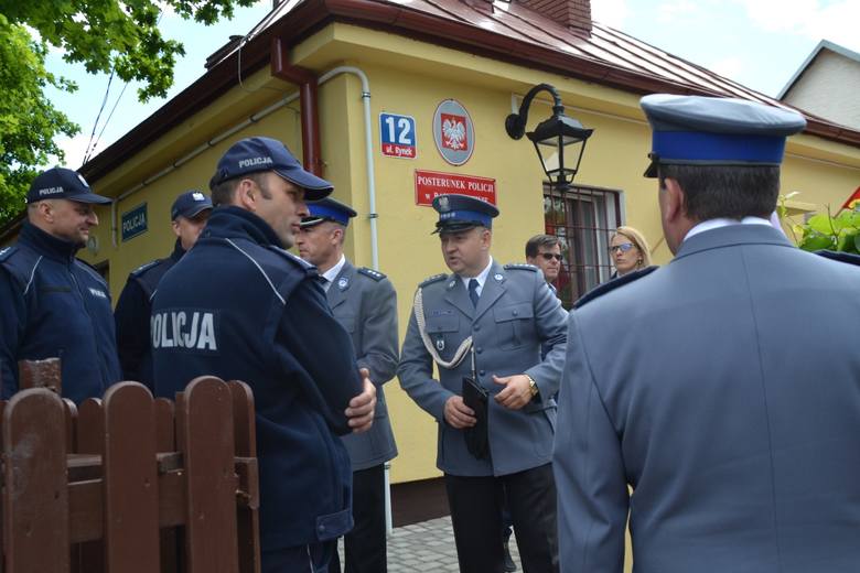 Posterunek Policji w Bakałarzewie powstał 16 grudnia 2002r. Policjanci z tej jednostki nadzorowali 68 miejscowości, w których mieszkało blisko 1000 osób.
