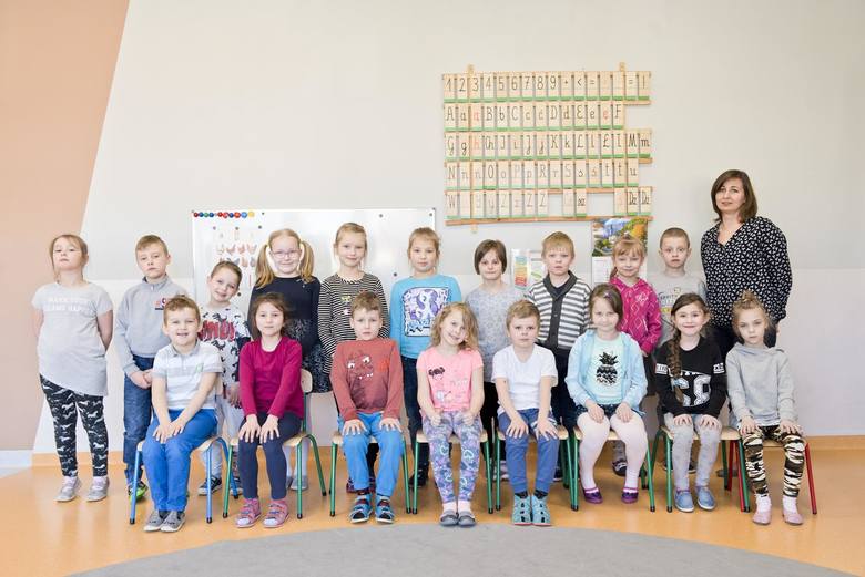 Grupa dzieci 6 letnich Motylki z Przedszkola Nr 8 "Zielony Zakątek"  <br /> <br /> Opiekun Magdalena Otocka
