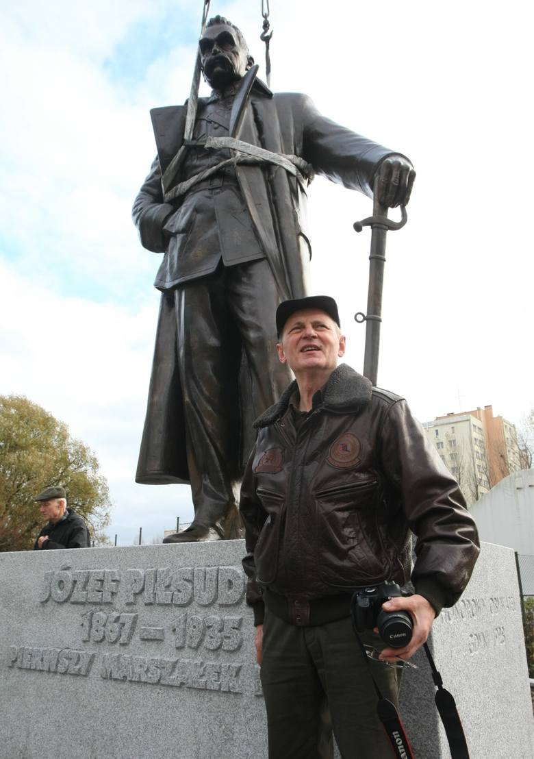 Stanislaw Szwechowicz jest też autorem gdyńskiego pomnika Józefa Piłsudskiego