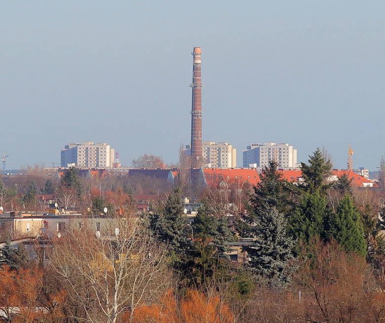 Wieża widokowa na Szachtach oficjalnie otwarta! Poznań można podziwiać z wysokości 22 metrów. Wieża jest drewniana i powstała w pięknej okolicy. Wszystko w ramach projektu z Poznańskiego Budżetu Obywatelskiego. Sprawdźcie co można z niej zobaczyć.<br /> <br /> [b]Przejdź do kolejnego zdjęcia...