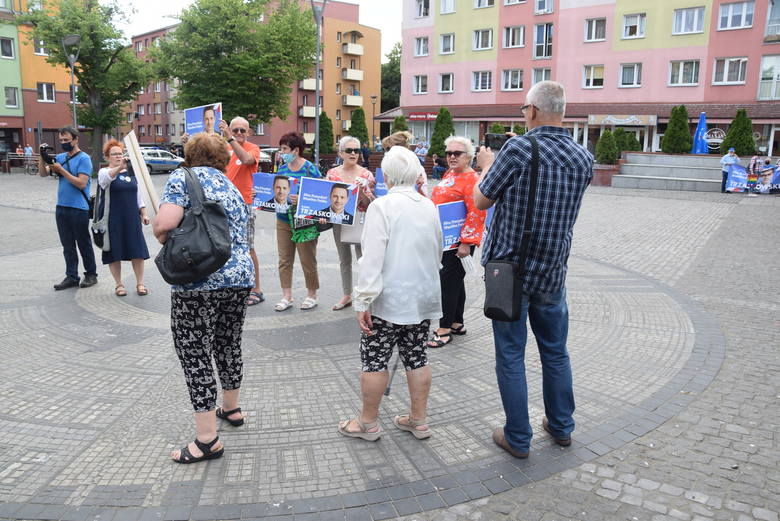 Stargard. Marszałek Sejmu Elżbieta Witek rozmawiała także ...