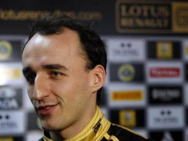 Robert Kubica jeszcze przed wypadkiem w barwach zespołu Formuły 1 Lotus Renault