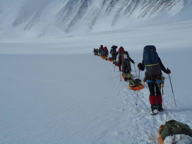 Najwyższy szczyt Antarktydy - Masyw Vinsona - zdobyty!