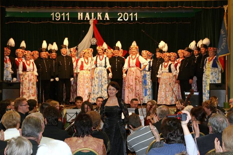 Chór „Halka” zaśpiewał na jubileusz 105-lecia [ZDJĘCIA]