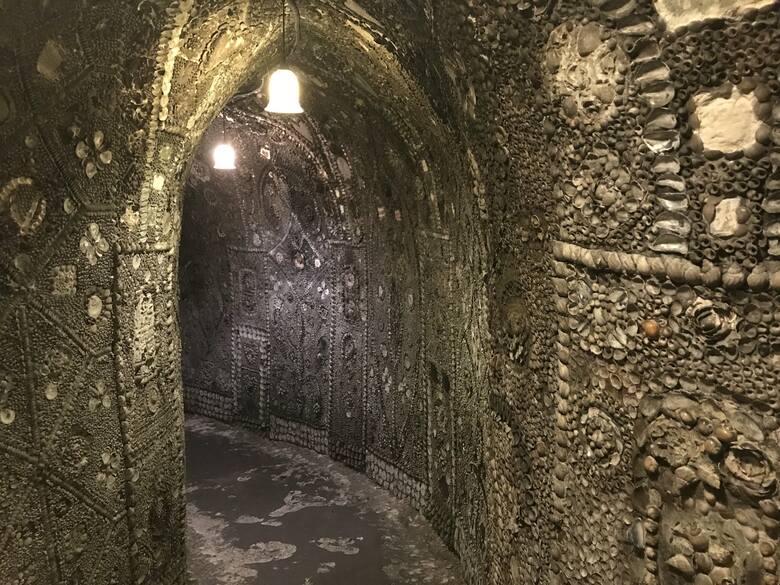 Shell Grotto: korytarz