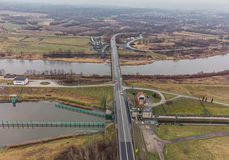 Wraz z przebudową drogi cała inwestycja na drodze 781 z nowym mostem obejmie odcinek ponad 360 m