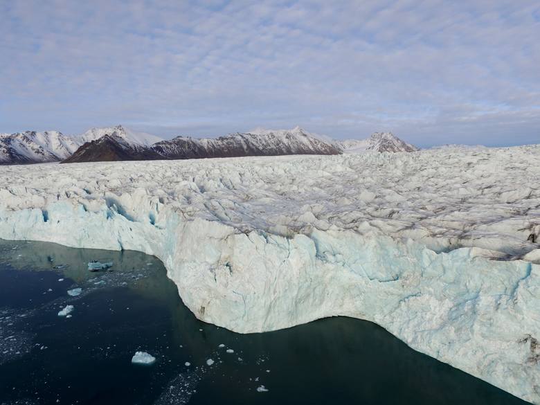Naukowcy z UMK mają bazę na Spitzbergenie [zdjęcia]