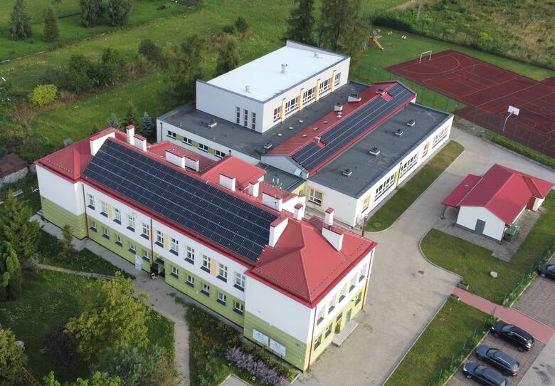 Szkoła w Sławnie z instalacją OZE