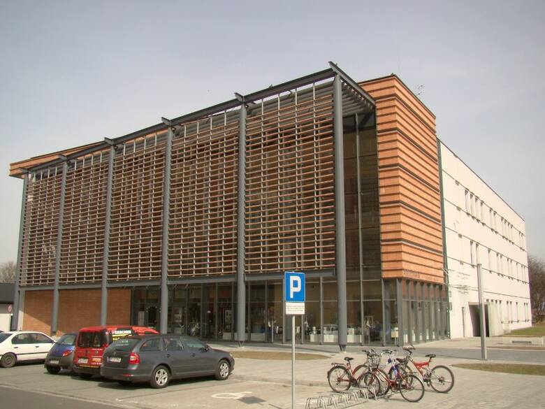 Nowa siedziba biblioteki została oddana w 2011 roku