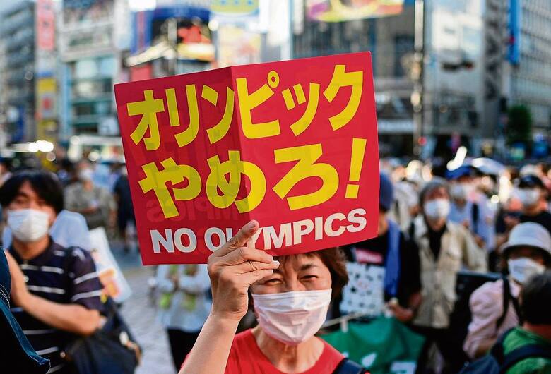 Japończycy niespecjalnie cieszą się z igrzysk. Choć zawody trwają, na ulicach wciąż można spotkać protestujących 