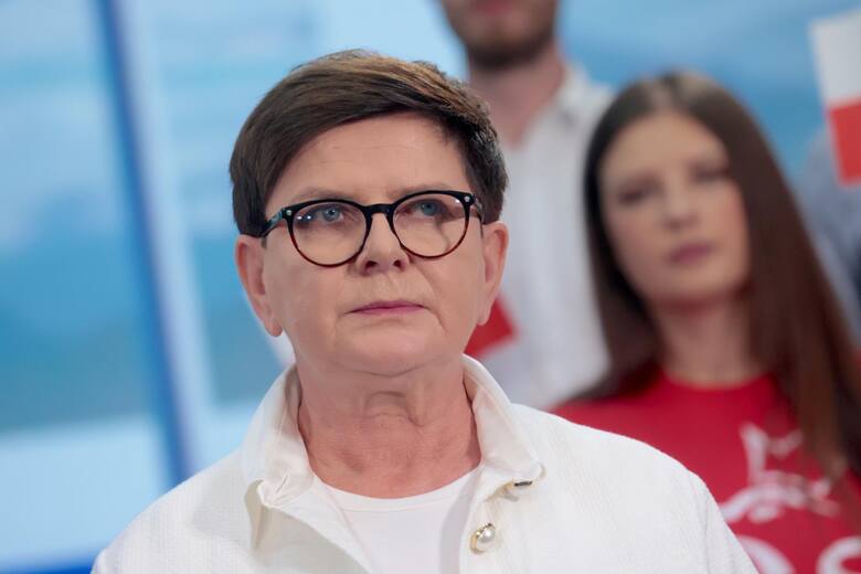 Beata Szydło wzywa do udziału w referendum i powstrzymania paktu migracyjnego