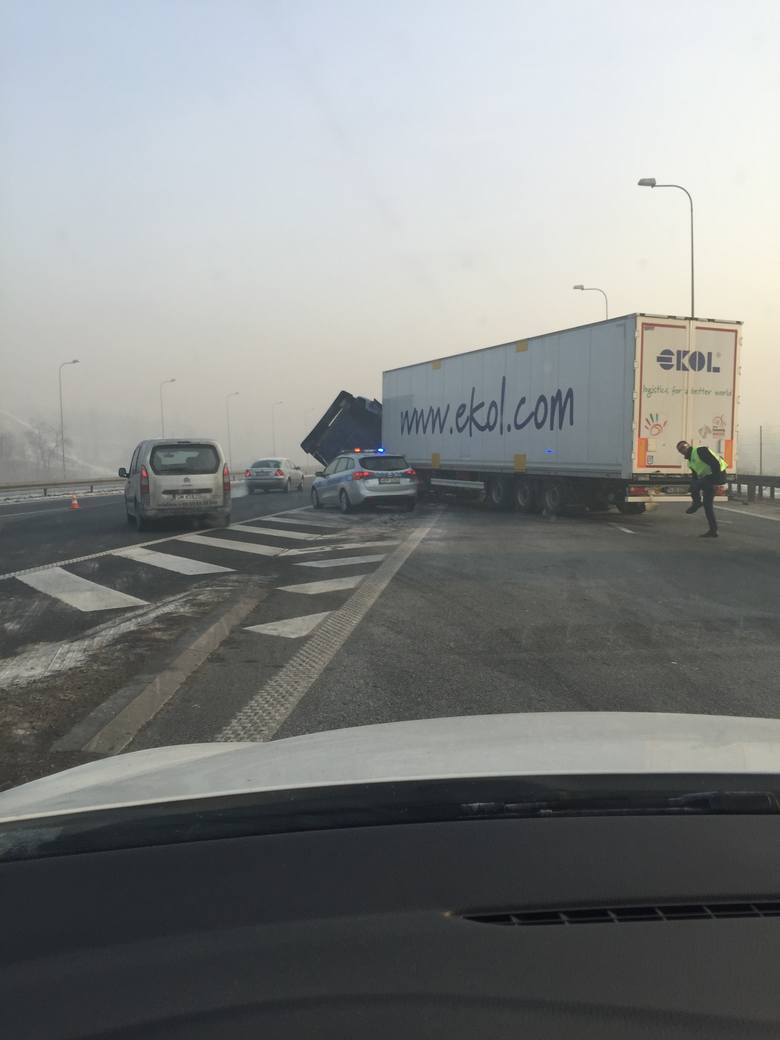 Zderzenie Tirów na autostradzie A4 w Gliwicach