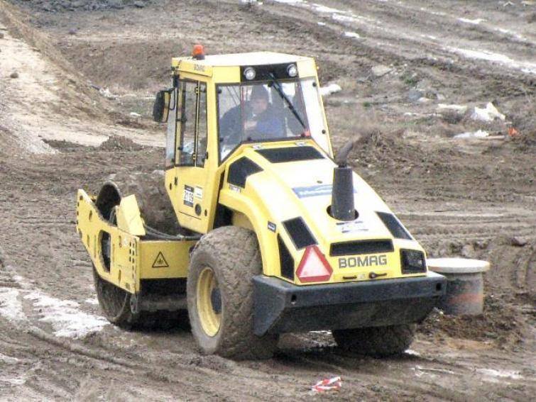 Rząd dołoży ponad 12 mln zł do budowy i remontów dróg lokalnych w Świętokrzyskiem