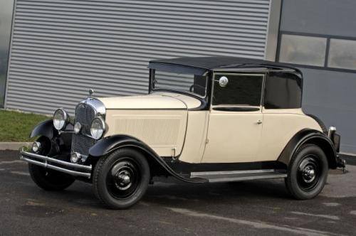 Fot. Citroën: Citroën C6 z 1929 roku. Tył został specjalnie zmodyfikowany na życzenie nabywcy, którym był Sacha Guitry – aktor i pisarz u nas znany przede