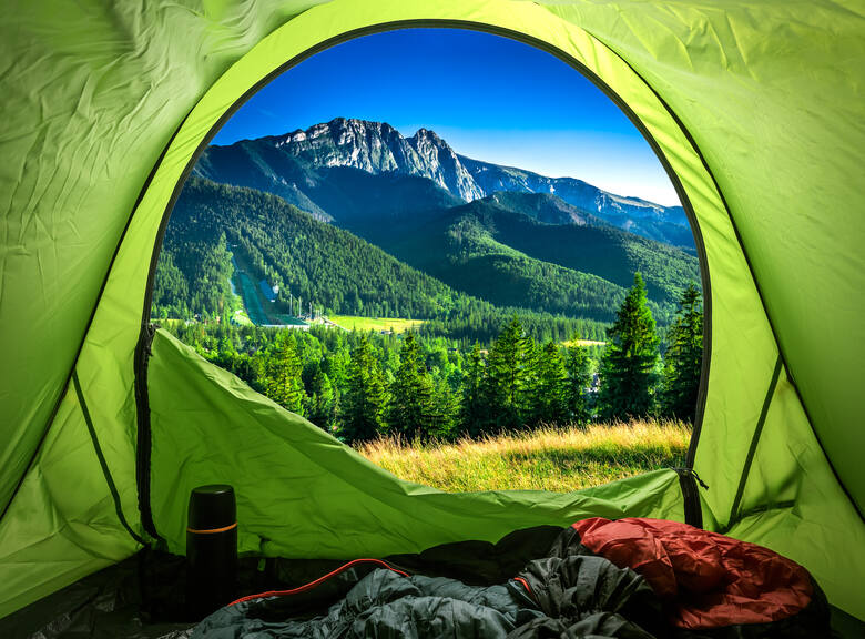 Widok z namiotu na góry