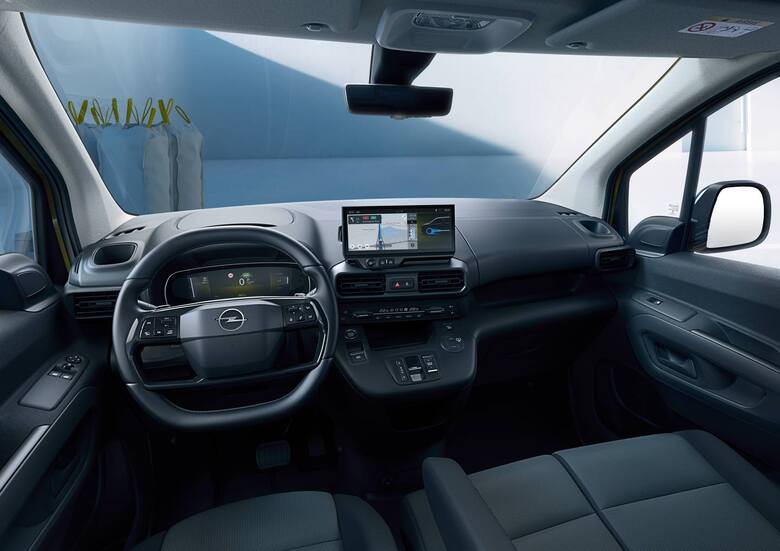 Oprócz wersji z napędem elektrycznym, nowy Opel Combo jest dostępny także z silnikami benzynowymi i wysokoprężnymi.