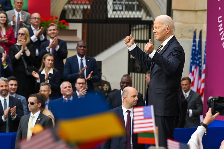 Prezydent USA Joe Biden podczas przemówienia po zakończeniu szczytu NATO w Wilnie