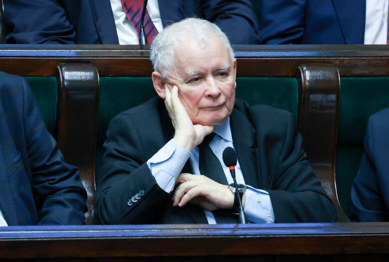 - Chcemy zaproponować nowe twarze i konkretną propozycję wobec Sejmu, prezydenta i społeczeństwa. Trzeba jednocześnie sprostować informacje medialne,