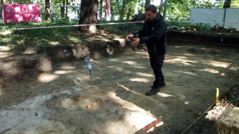 Ludzkie szczątki odkryto we wtorek, 24 września 2019 r., na Westerplatte. To najprawdopodobniej ciało polskiego obrońcy Westerplatte, żołnierza który